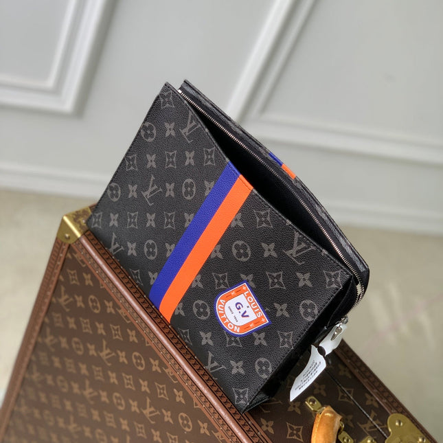 RIO TOILET POUCH 25 IN BLACK CANVAS MONOGRAM SILVER LOCK