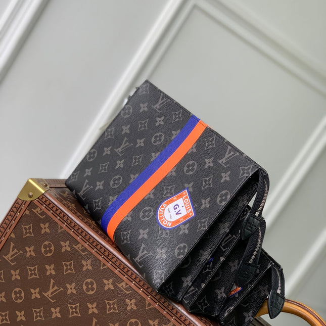 RIO TOILET POUCH 25 IN BLACK CANVAS MONOGRAM SILVER LOCK