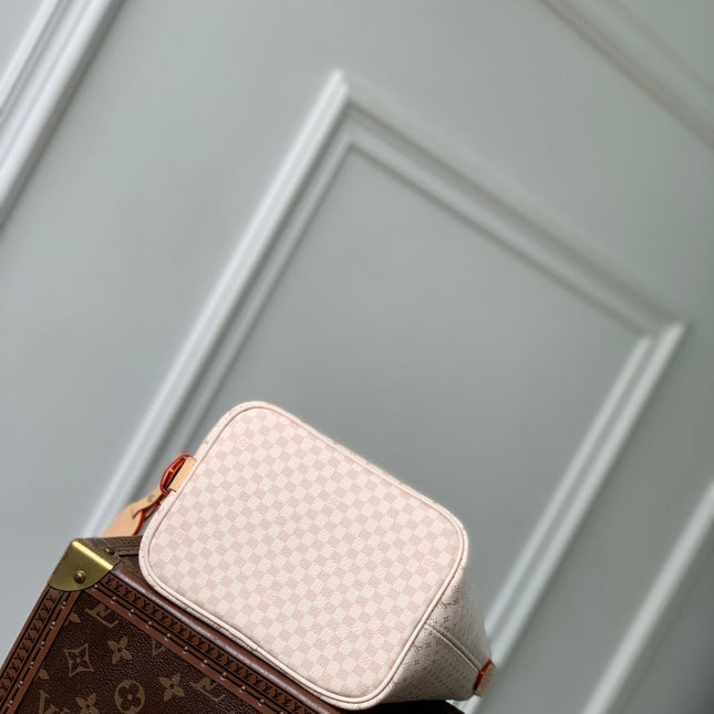 ROMANCE ALL IN BB 25S 18 IN DUNE MONOGRAM DAMIER CALFSKIN