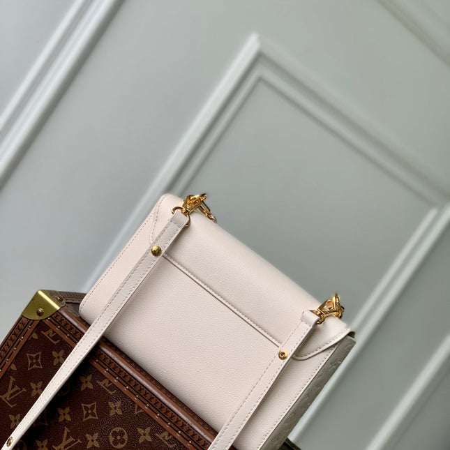 TWIST SLIM 19 IN LIGHT PINK TAURILLON CALFSKIN GOLD HARDWARE