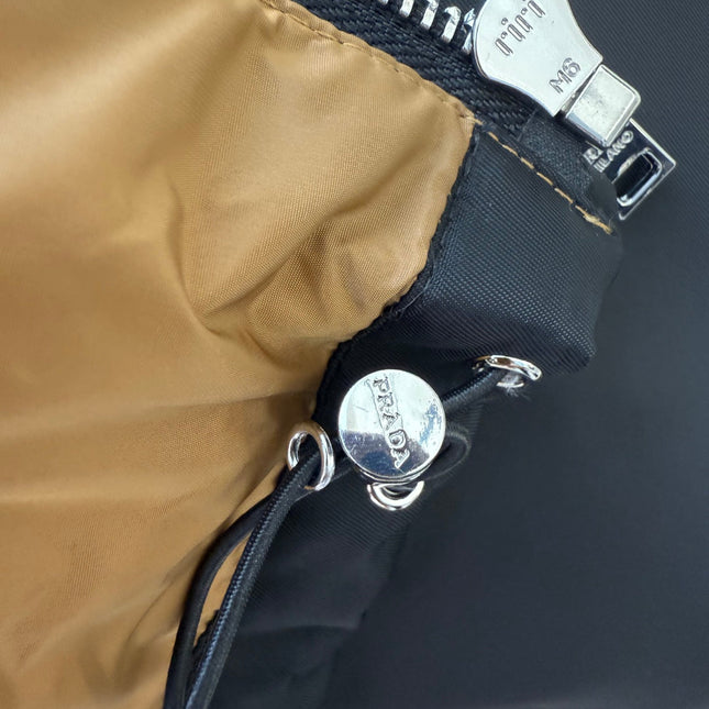 PRADA PUFFER JACKET STYLE 62