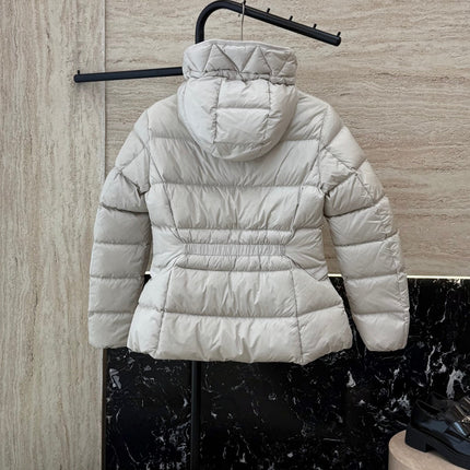 MONCLER 25S JACKET IN WHITE 041