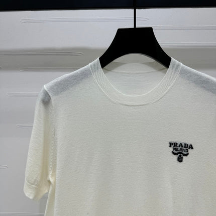 PRADA SHORT-SLEEVE EMBROIDERED LOGO T-SHIRT 269460