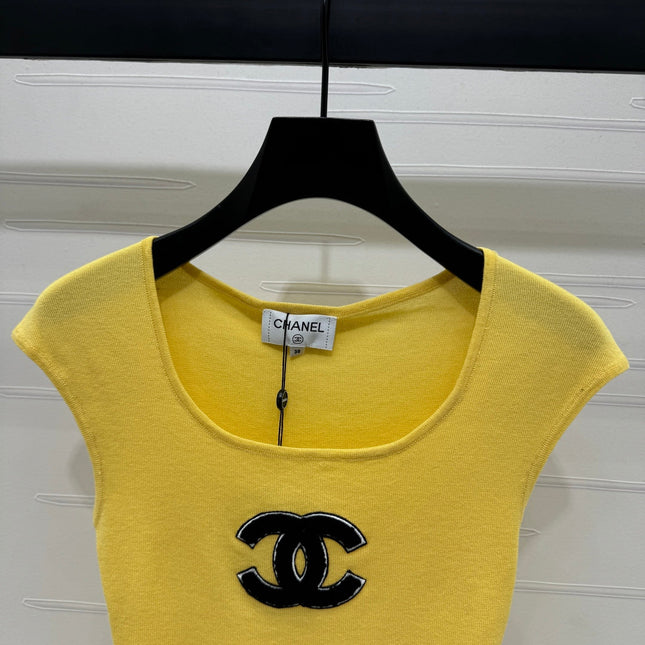 Chanel 25 Yellow Tank Top Square Neck Knitted