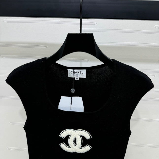 Chanel 25 Black Tank Top Square Neck Knitted