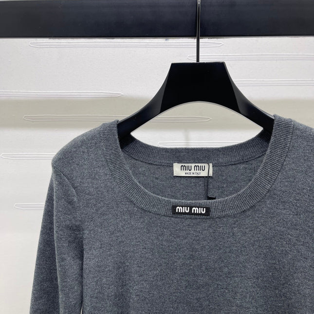 MIUMIU KNITTED SWEATER STYLE 461