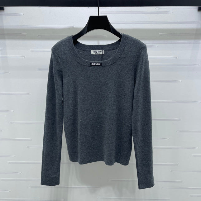 MIUMIU KNITTED SWEATER STYLE 461