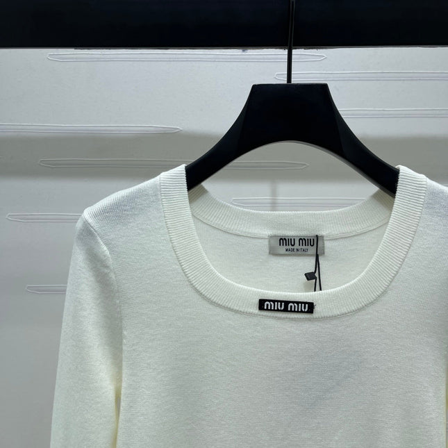 MIUMIU KNITTED SWEATER STYLE 459