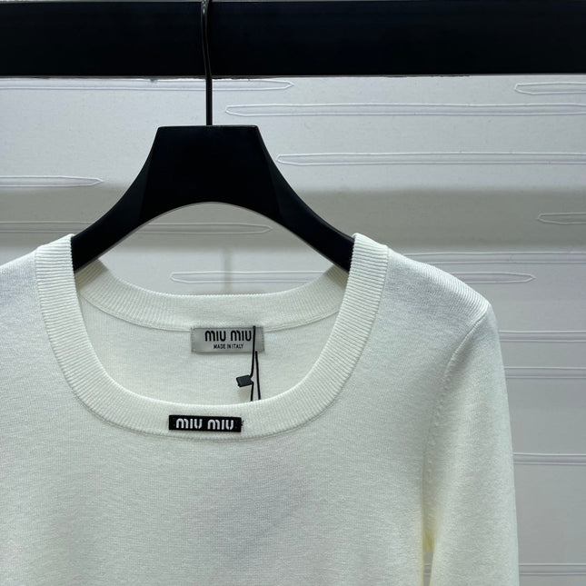 MIUMIU KNITTED SWEATER STYLE 459