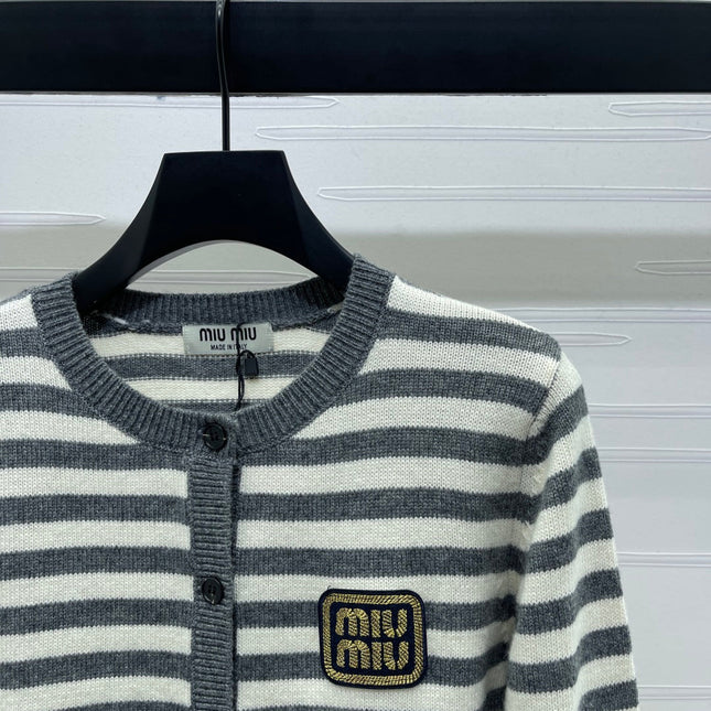 MIUMIU CARDIGAN STYLE 457