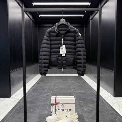 MONCLER 25S JACKET IN BLACK 021
