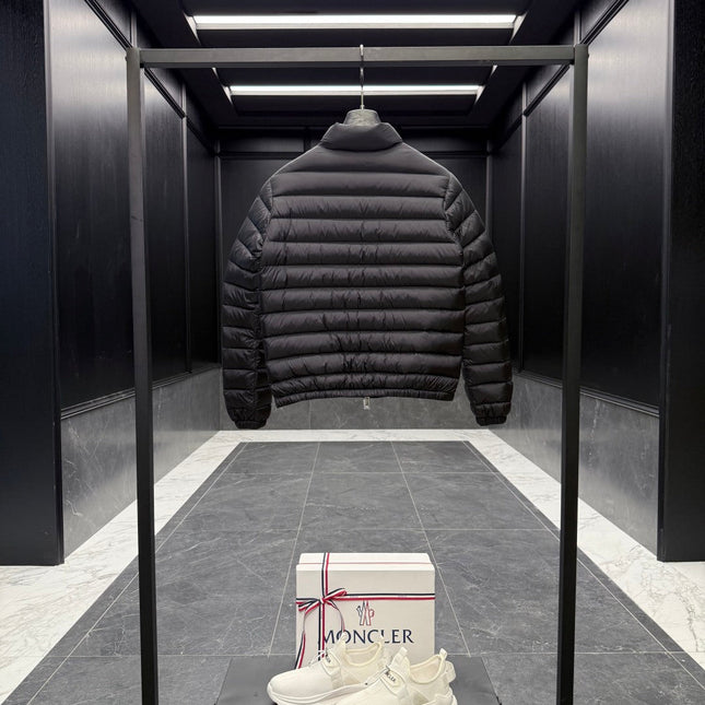 MONCLER 25S JACKET IN BLACK 021