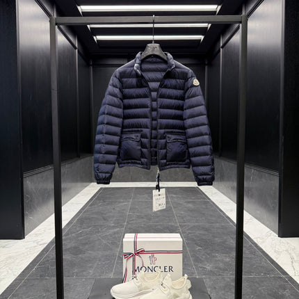 MONCLER 25S JACKET IN NAVY 022