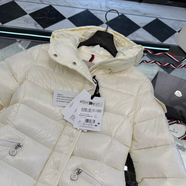 MONCLER 25S JACKET IN WHITE 014