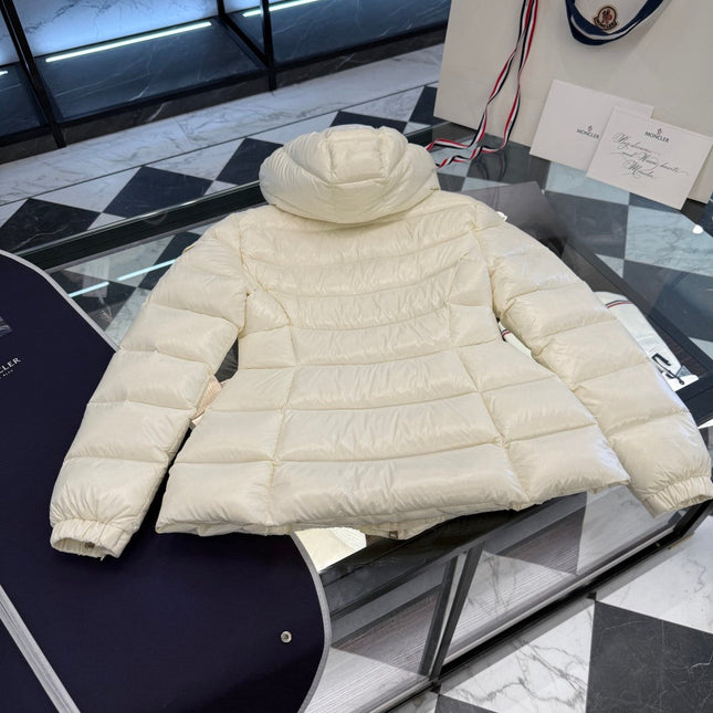 MONCLER 25S JACKET IN WHITE 014