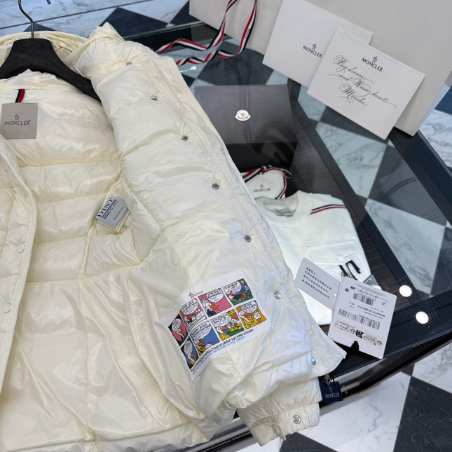 MONCLER 25S JACKET IN WHITE 014