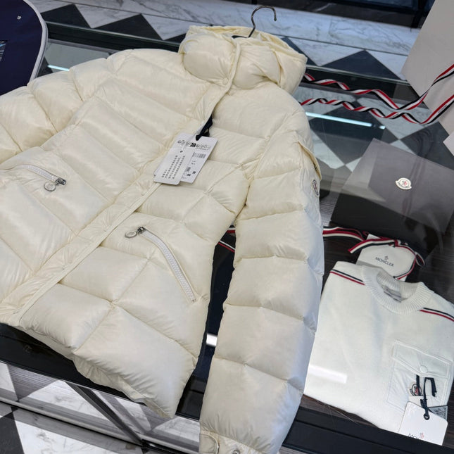 MONCLER 25S JACKET IN WHITE 014