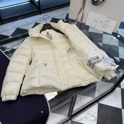 MONCLER 25S JACKET IN WHITE 014