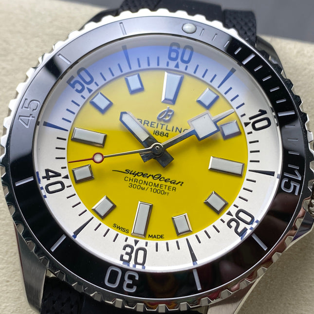 SUPEROCEAN AUTOMATIC 44 YELLOW AND WHITE DIAL BLACK RUBBER STRAP