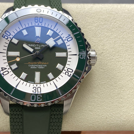 SUPEROCEAN AUTOMATIC 44 GREEN CERAMIC BEZEL GREEN RUBBER STRAP