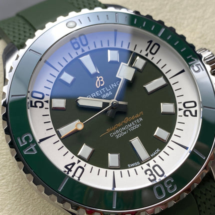 SUPEROCEAN AUTOMATIC 44 GREEN CERAMIC BEZEL GREEN RUBBER STRAP