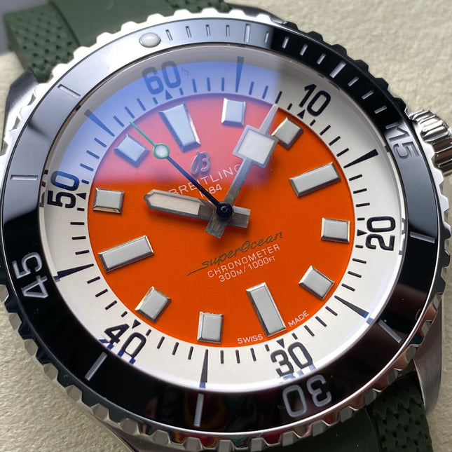 SUPEROCEAN AUTOMATIC 44 BLACK CERAMIC BEZEL GREEN RUBBER STRAP