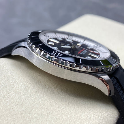SUPEROCEAN AUTOMATIC 44 STEEL CASE BLACK RUBBER STRAP