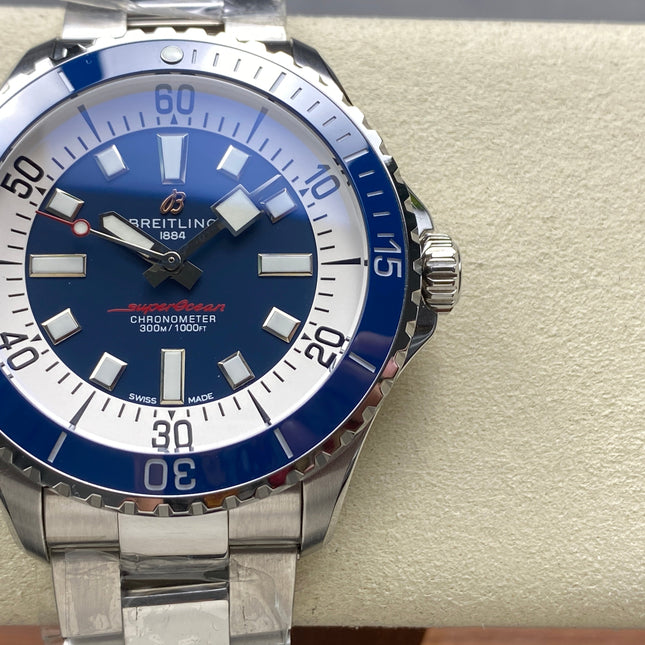 SUPEROCEAN AUTOMATIC 44 STEEL CASE BLUE AND WHITE DIAL