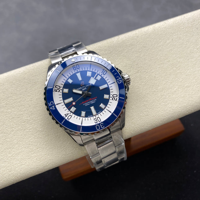 SUPEROCEAN AUTOMATIC 44 STEEL CASE BLUE AND WHITE DIAL