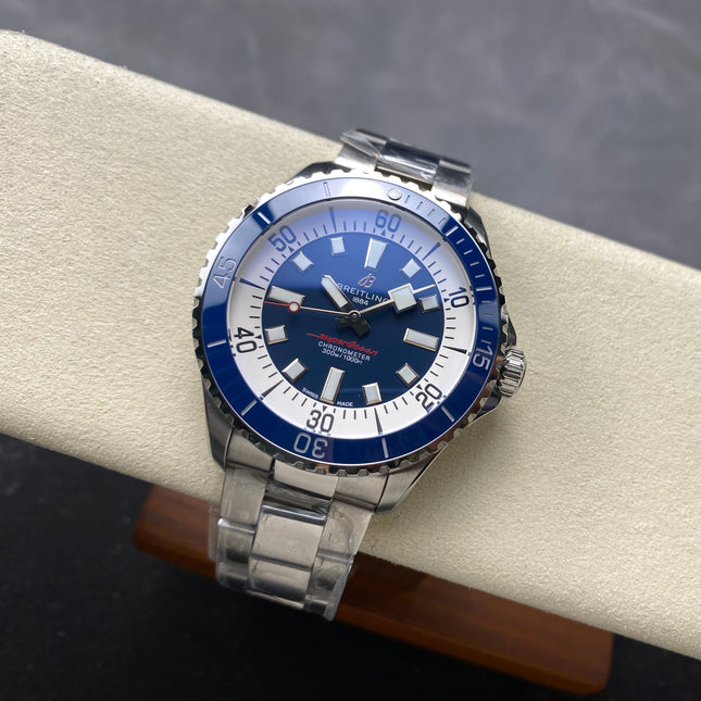 SUPEROCEAN AUTOMATIC 44 STEEL CASE BLUE AND WHITE DIAL