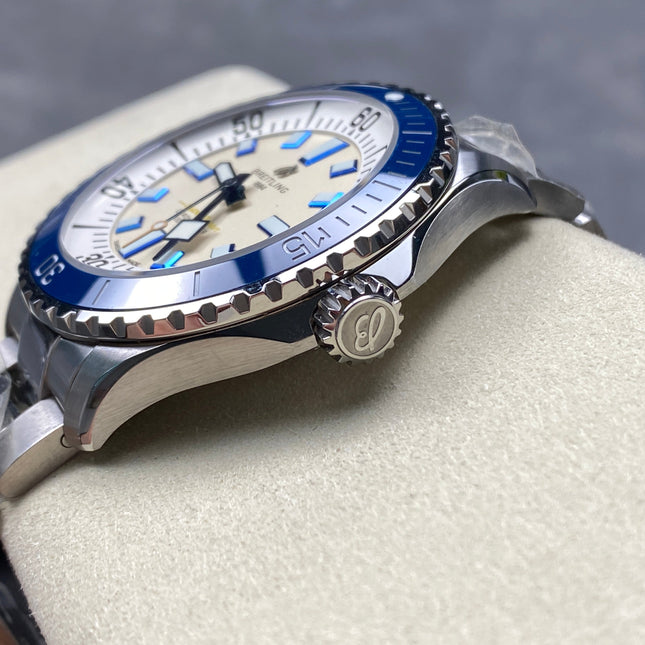 SUPEROCEAN AUTOMATIC 44 STEEL CASE NAVY BLUE CERAMIC BEZEL