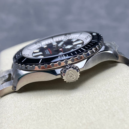 SUPEROCEAN AUTOMATIC 44 STEEL CASE BLACK CERAMIC BEZEL