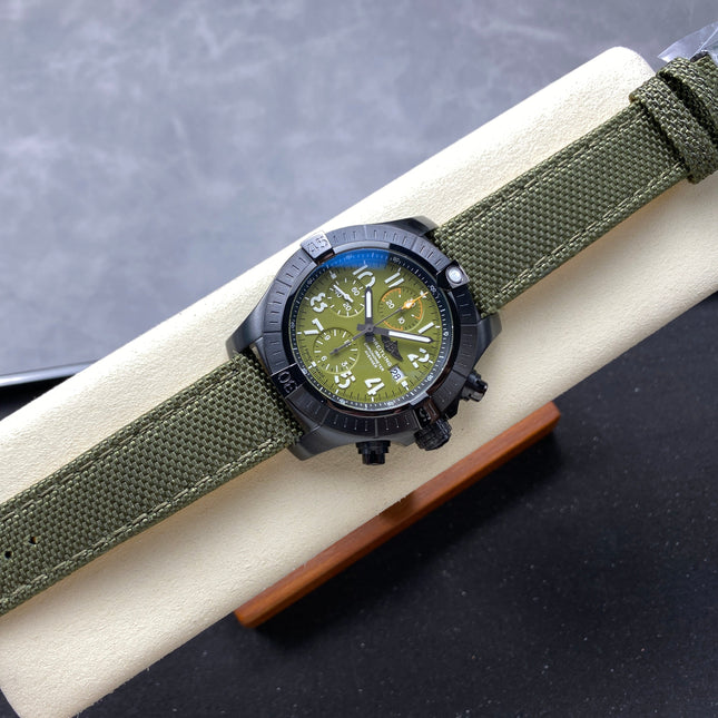AVENGER CHRONOGRAPH TITANIUM CASE ARMY GREEN NYLON STRAP