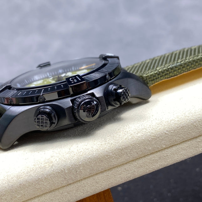 AVENGER CHRONOGRAPH TITANIUM CASE ARMY GREEN NYLON STRAP