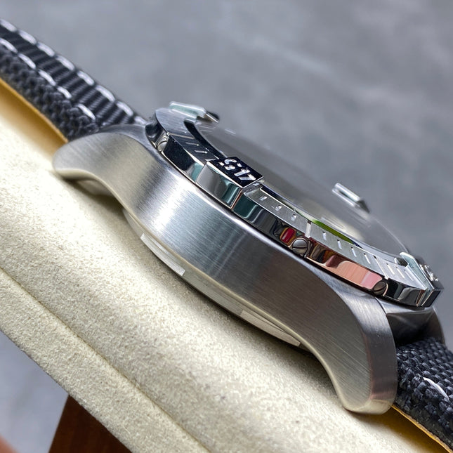 AVENGER CHRONOGRAPH STEEL CASE BLACK NYLON STRAP