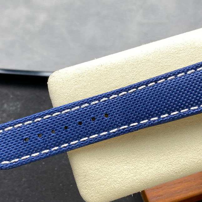 AVENGER CHRONOGRAPH STEEL CASE NAVY BLUE NYLON STRAP