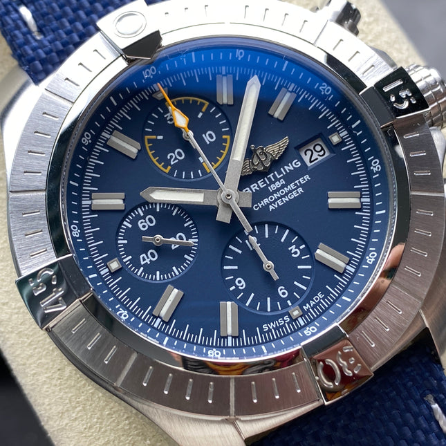 AVENGER CHRONOGRAPH STEEL CASE NAVY BLUE NYLON STRAP