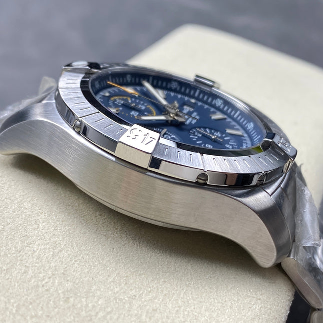 AVENGER CHRONOGRAPH STEEL CASE NAVY BLUE DIAL