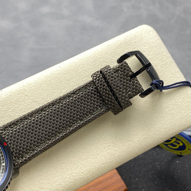 AVIATOR 8 CURTISS AUTOMATIC STEEL CASE KHAKI GREEN NYLON STRAP