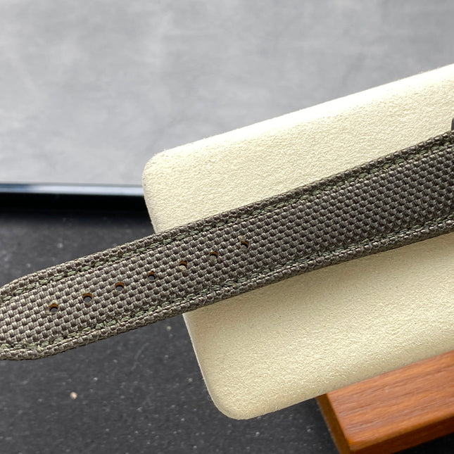 AVIATOR 8 CURTISS AUTOMATIC STEEL CASE KHAKI GREEN NYLON STRAP