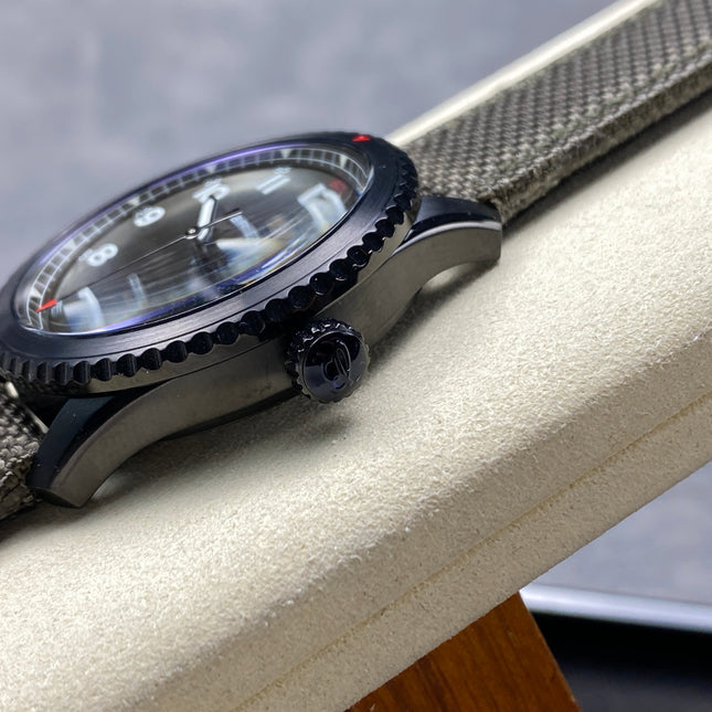 AVIATOR 8 CURTISS AUTOMATIC STEEL CASE KHAKI GREEN NYLON STRAP