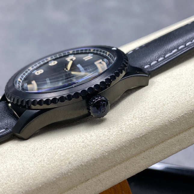 AVIATOR 8 AUTOMATIC STEEL CASE BLACK CALFSKIN STRAP