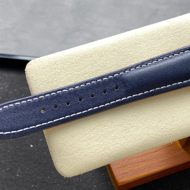 AVIATOR 8 AUTOMATIC STEEL CASE NAVY BLUE CALFSKIN STRAP