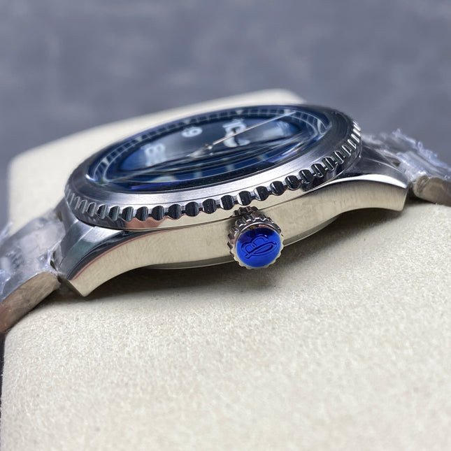 AVIATOR 8 AUTOMATIC ALL STEEL BLUE DIAL