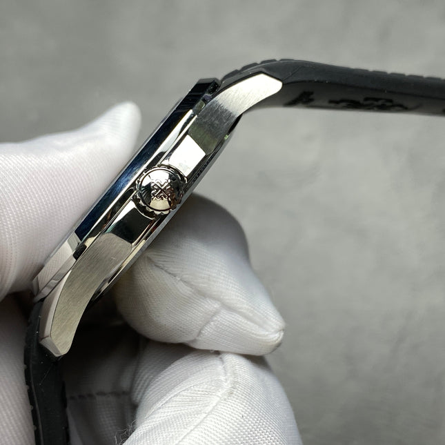 AQUANAUT STEEL CASE BLACK RUBBER STRAP