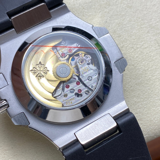 NAUTILUS STEEL ATTACHED DIAMOND BEZEL BLACK RUBBER STRAP