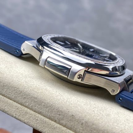 NAUTILUS STEEL ATTACHED DIAMOND BEZEL BLUE RUBBER STRAP
