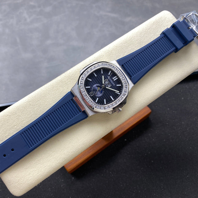 NAUTILUS STEEL ATTACHED DIAMOND BEZEL BLUE RUBBER STRAP
