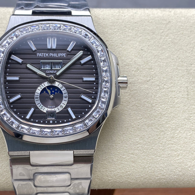 NAUTILUS STEEL ATTACHED DIAMOND BEZEL BLACK DIAL