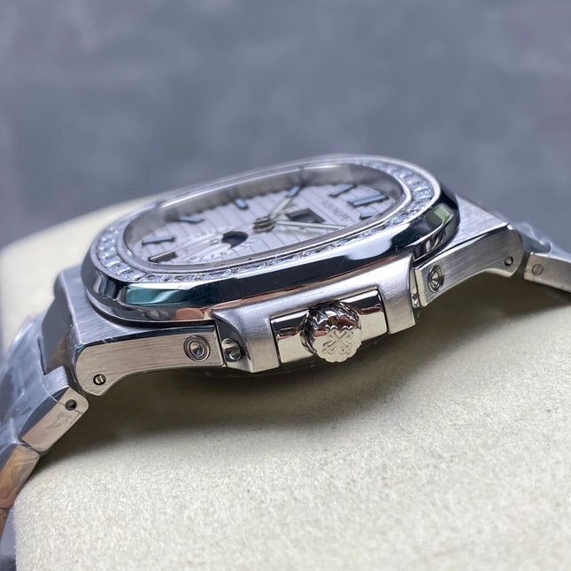 NAUTILUS STEEL ATTACHED DIAMOND BEZEL WHITE DIAL